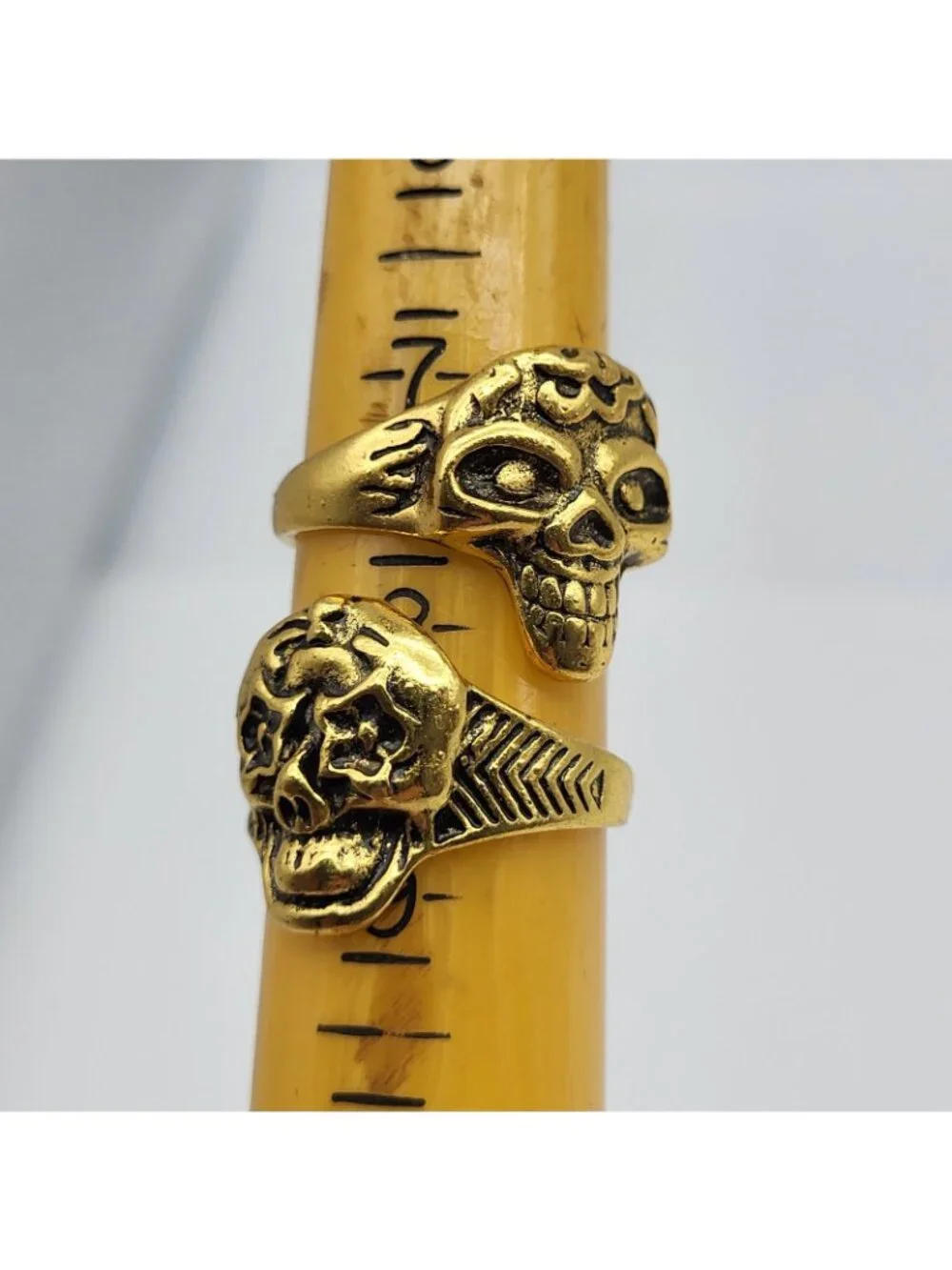 Biker ring Skull rings lot Goth Halloween 8 piece flea market gifts mixed sizes